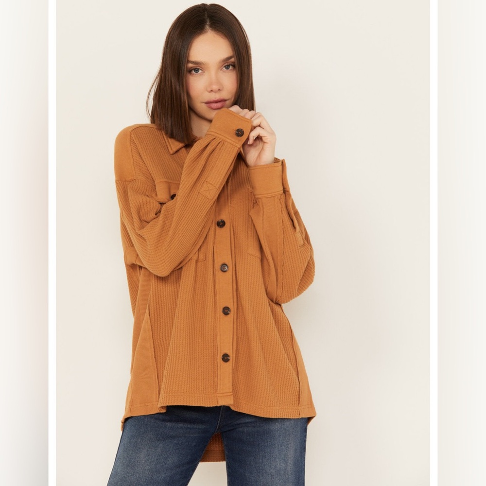 Cleo + Wolf Women's Oversized waffle Knit Button Up Shirt Lt Brown S/M